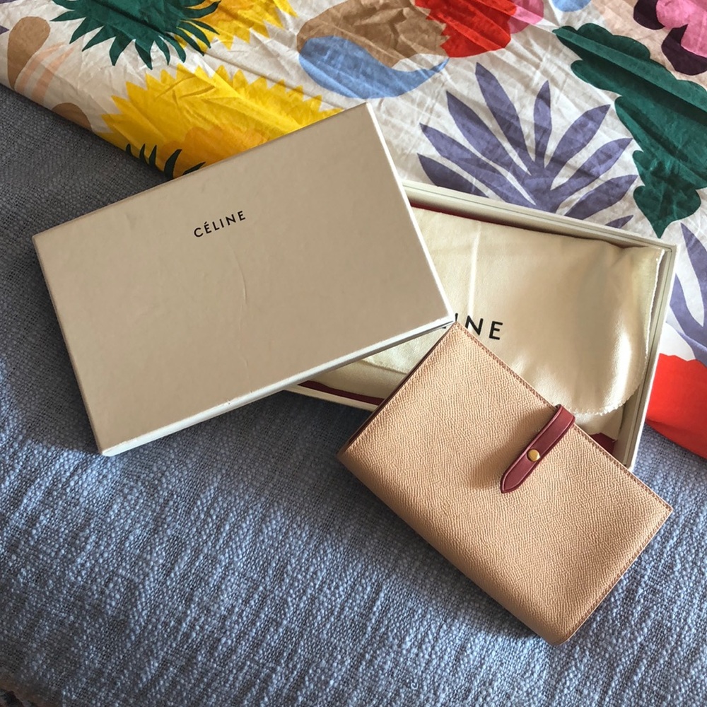 Authentic Céline multifunction large wallet in Tan
